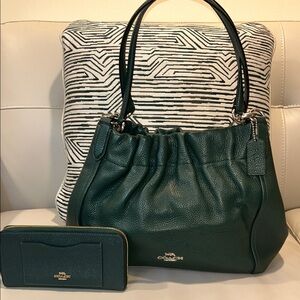 Coach NWOT Maya Dark Green Leather Shoulder Bag and Wallet Set